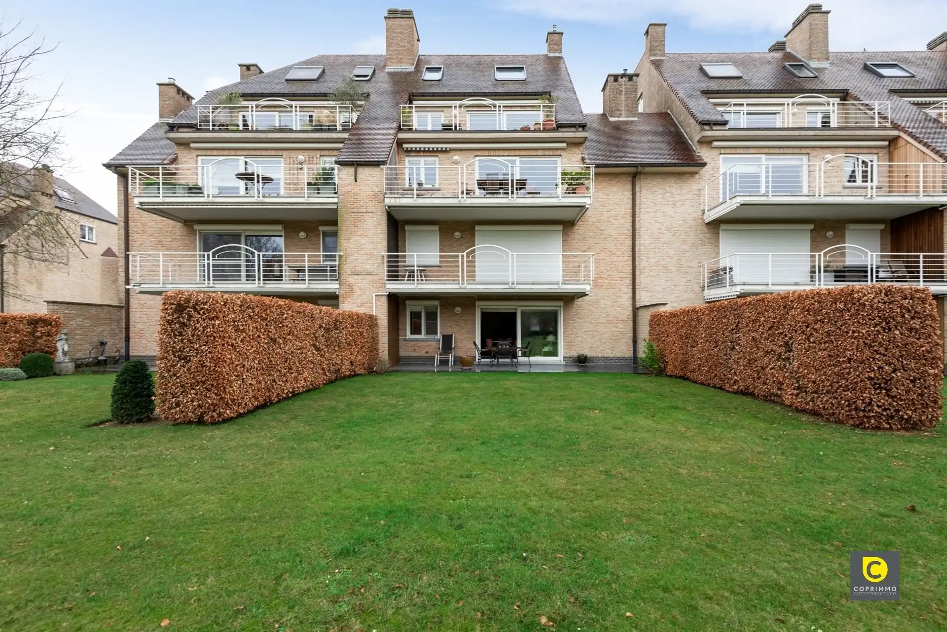 Stijlvol en ruim 2 slaapkamerappartement in Hoveveld foto 13