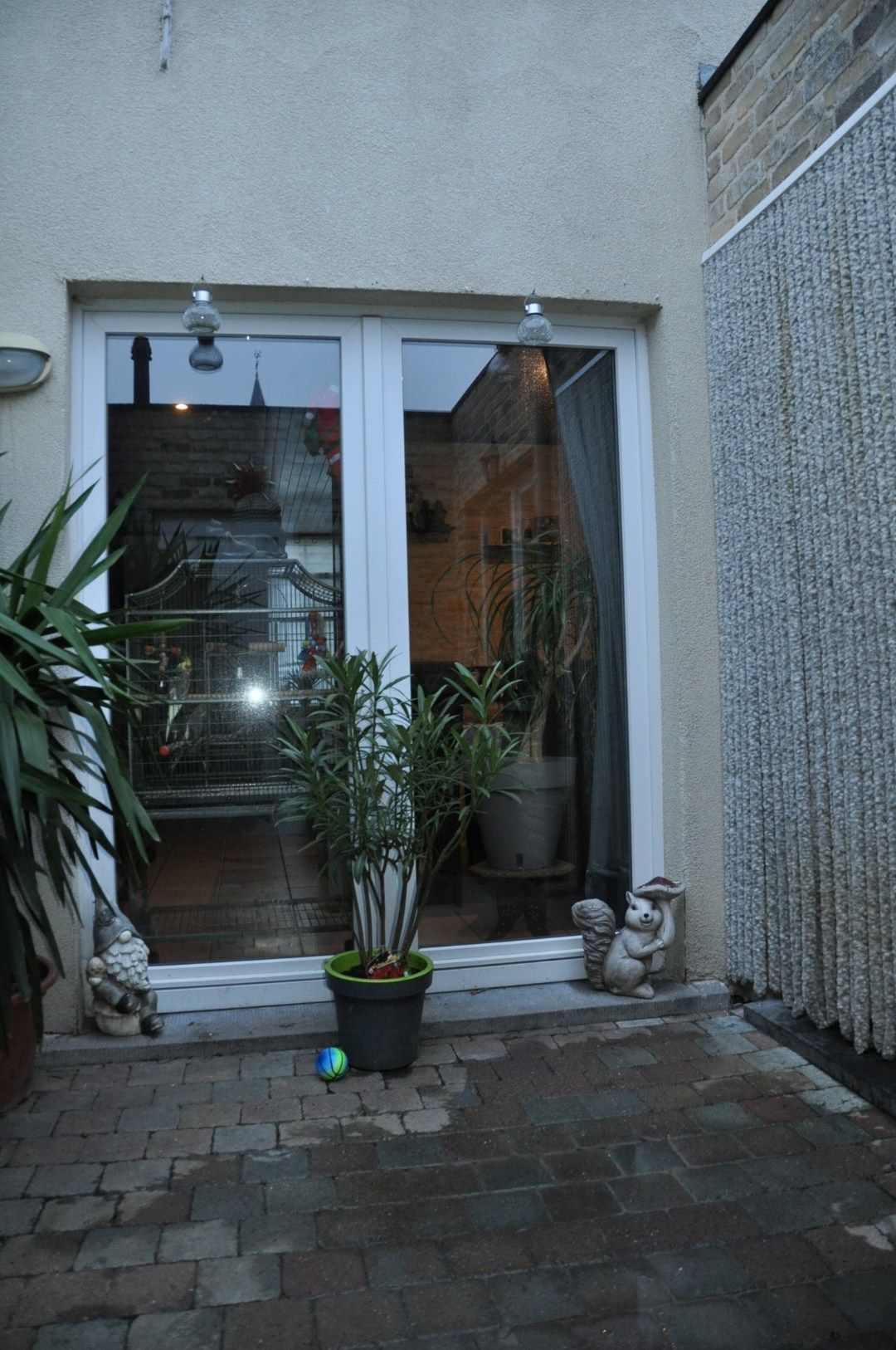 Gezellige rijwoning in het centrum van Izegem - drie slaapkamers - aankoop garagebox mogelijk. foto 15