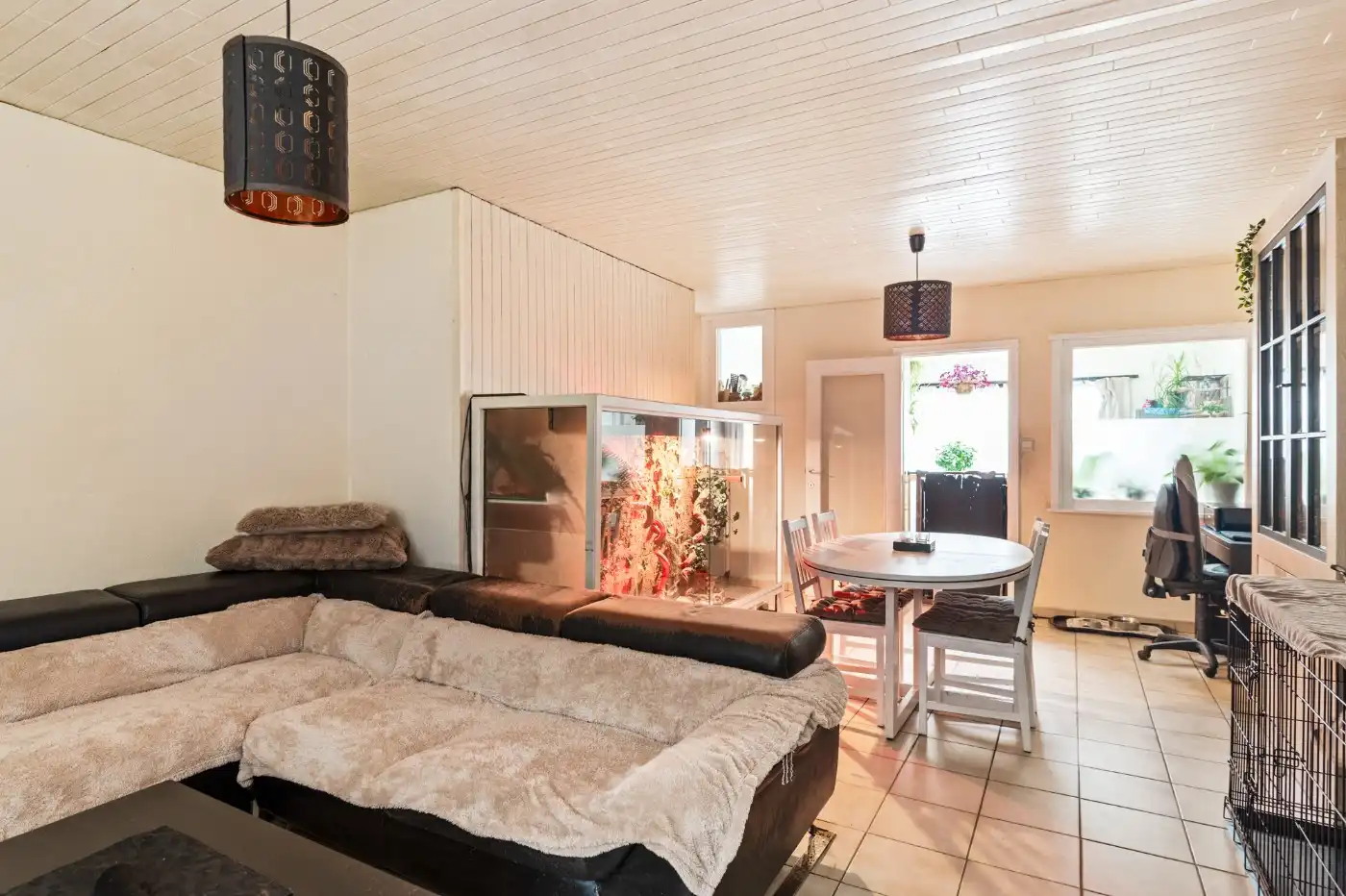 Te renoveren woning met 2 slpk. en tuin foto 3