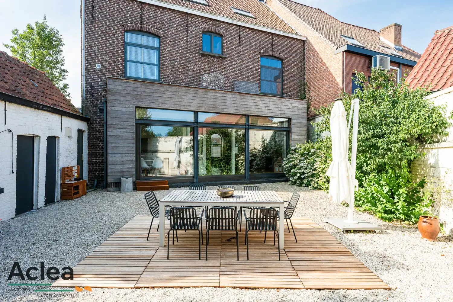 Statige herenwoning met authentieke grandeur aan het Plein in Kaprijke foto 27