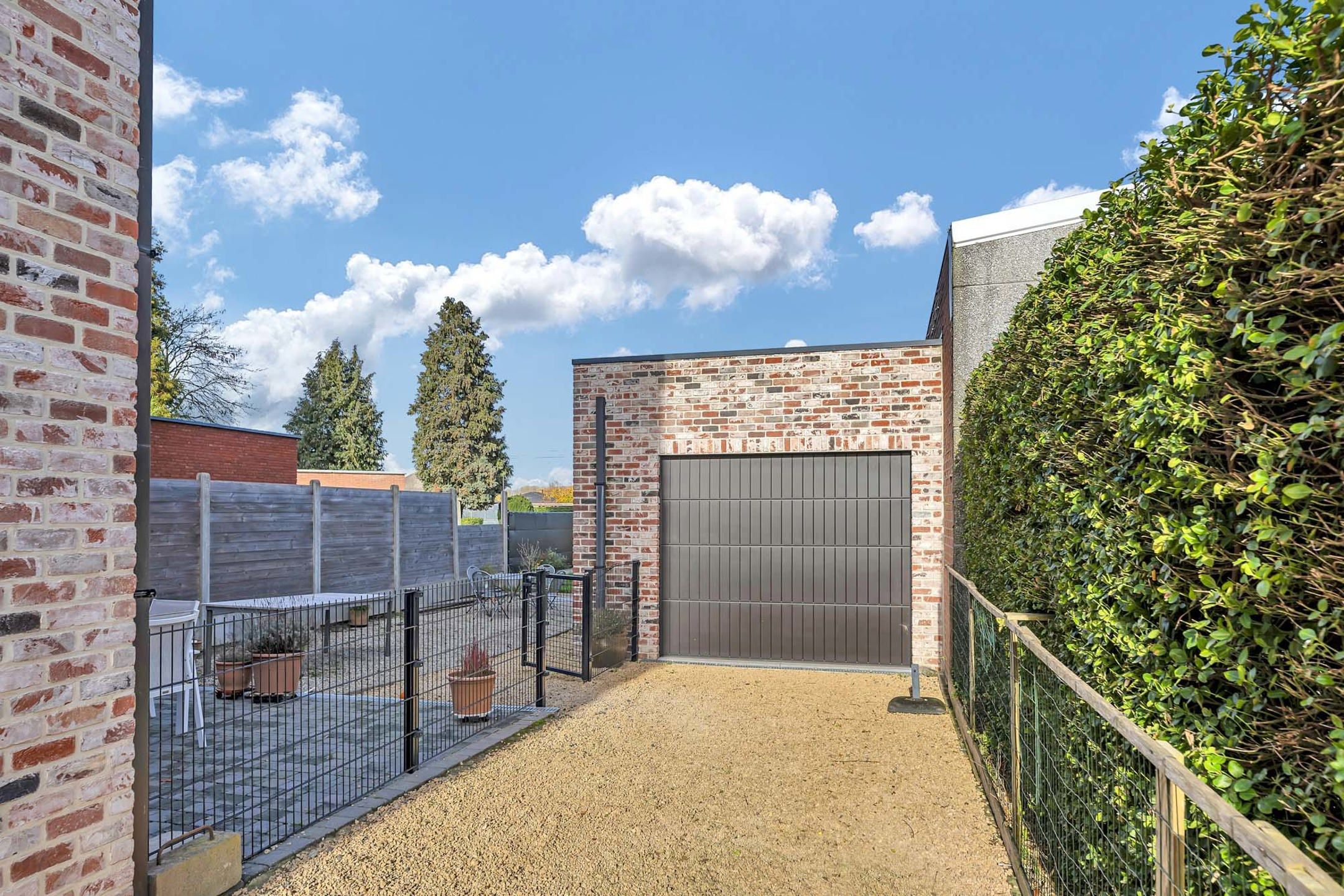 Toppertje in landelijke stijlvolle architectuur foto 3