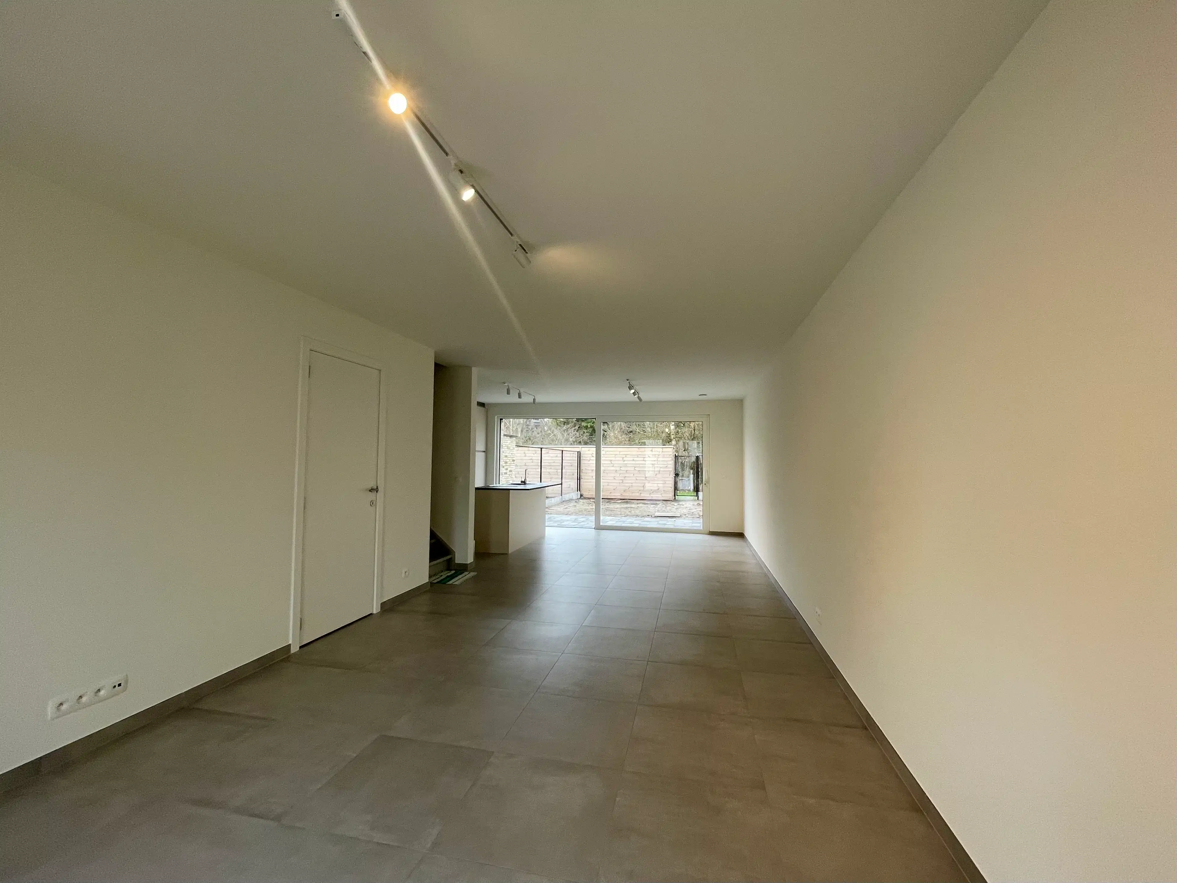 Nieuwbouwwoning in een levendige buurt dichtbij Gent foto 3