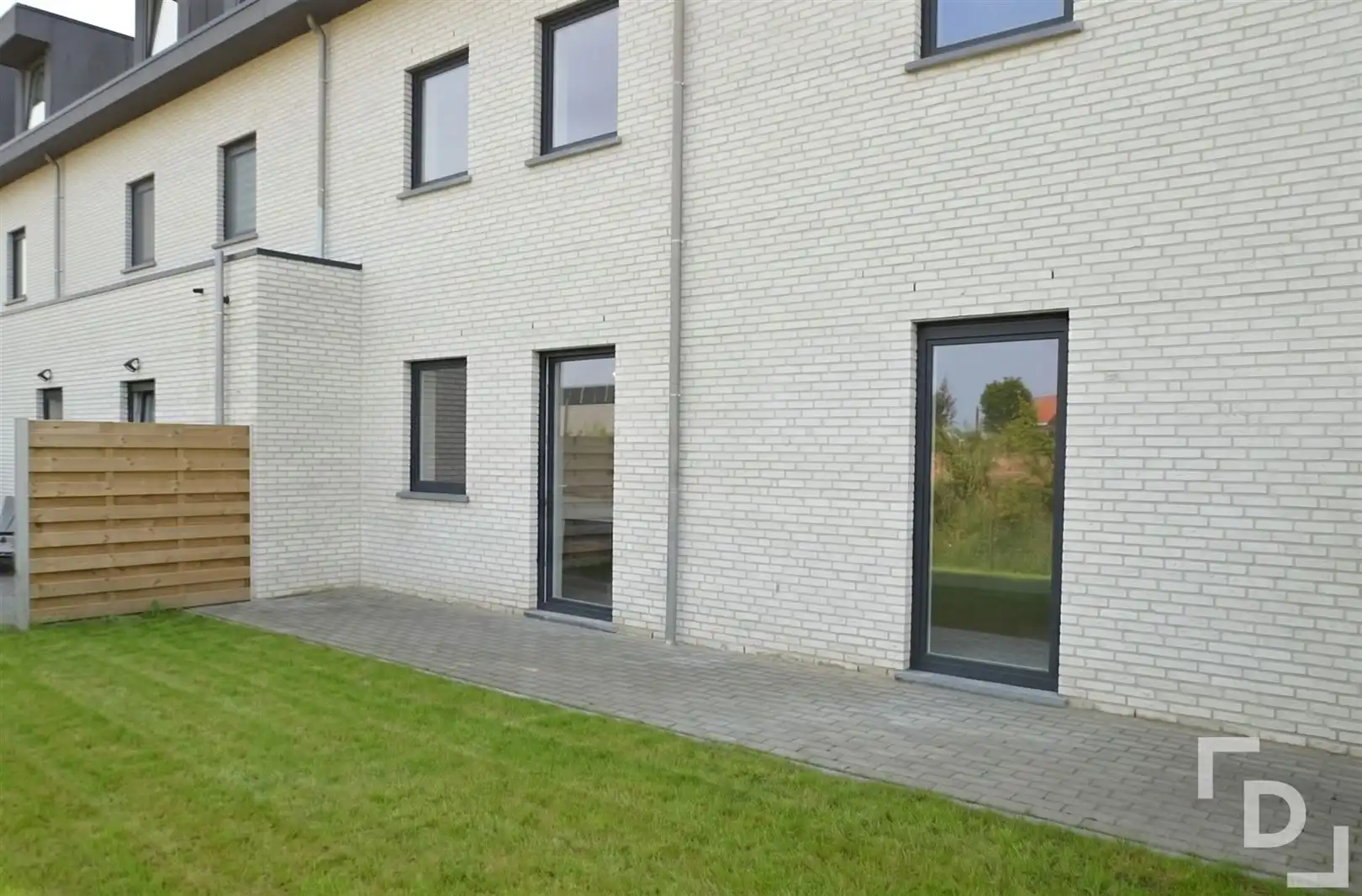 Lichtrijk nieuwbouwappartement te Passendale foto 2