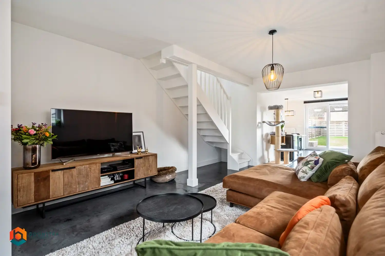 Volledig gerenoveerde woning (2020) met 2 slpkrs te Baal foto 2