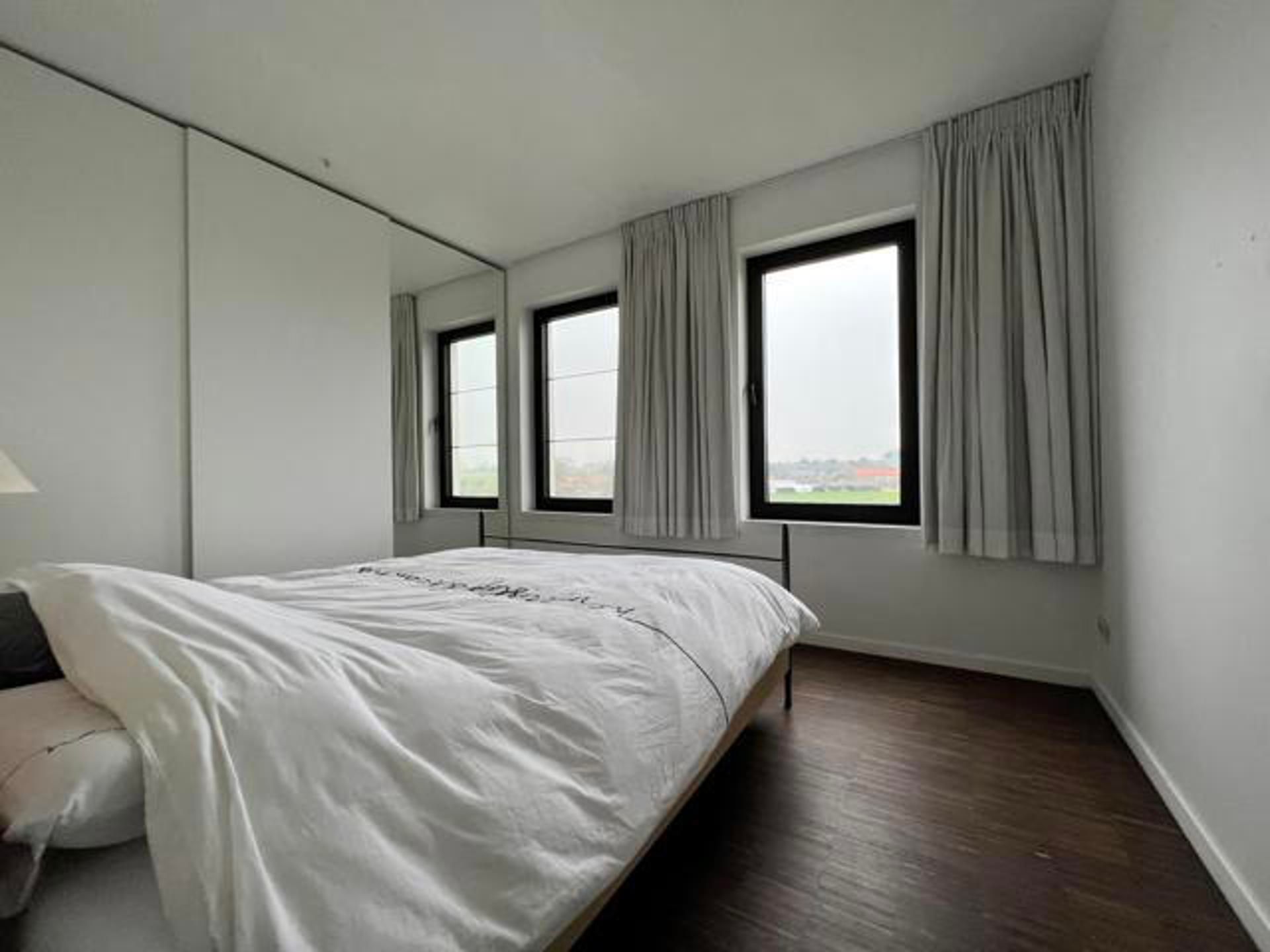 Energiezuinige villa op een perceel van 38 are foto 11