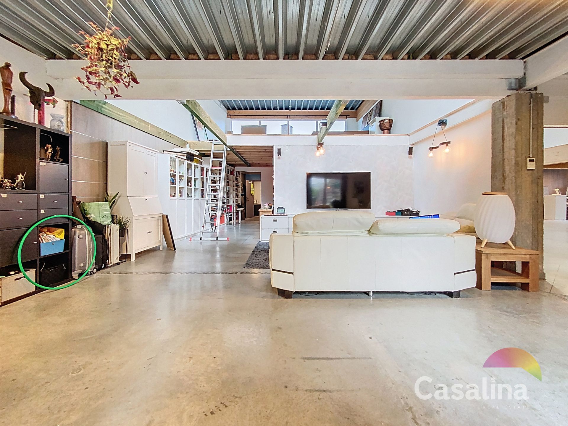 CASALINA Real Estate- Commercieel gelijkvloers van +/- 385m² foto 8