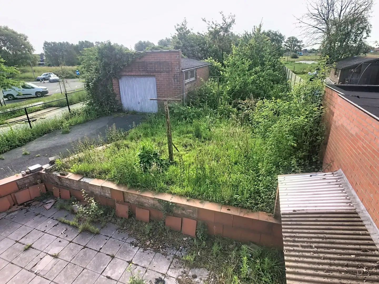 Te renoveren half-open bebouwing op 600m² in het centrum van Staden foto 8