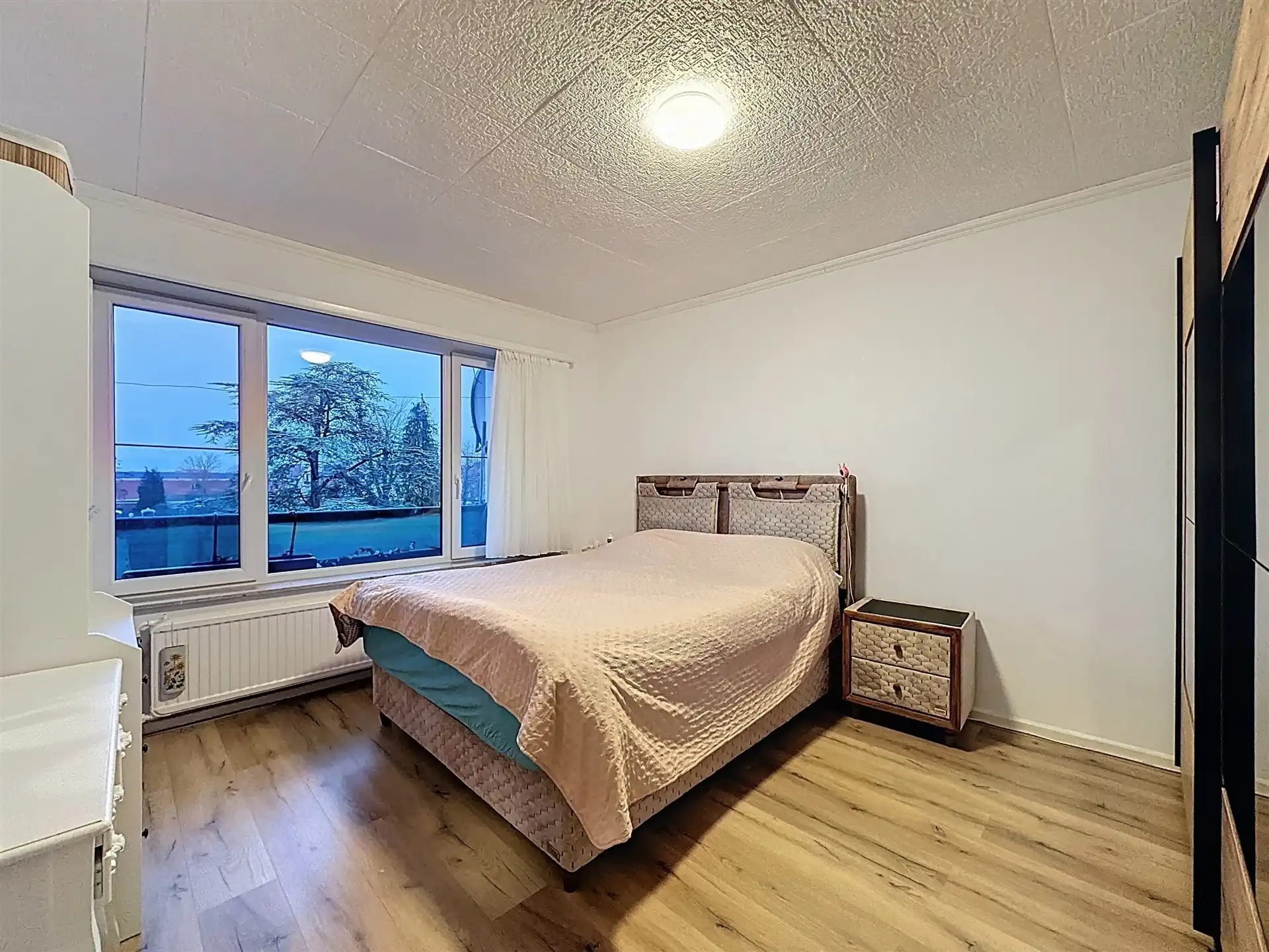 Instapklaar 2 slk- appartement op toplocatie in Sint-Niklaas foto 9