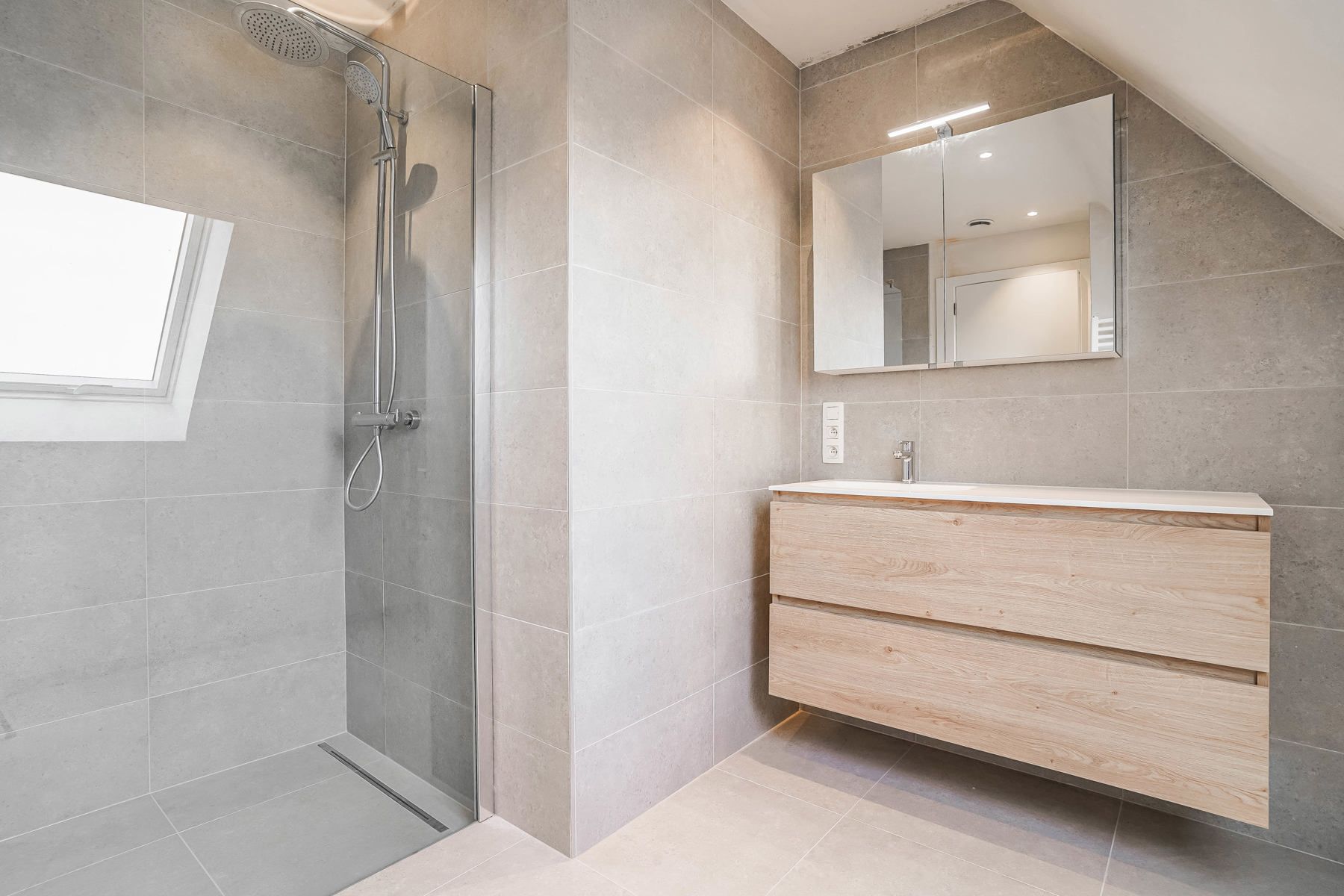 Fantastisch nieuwbouw duplex appartement (BEN) met groot terras én lift te Kapelle-Op-Den-Bos foto 20