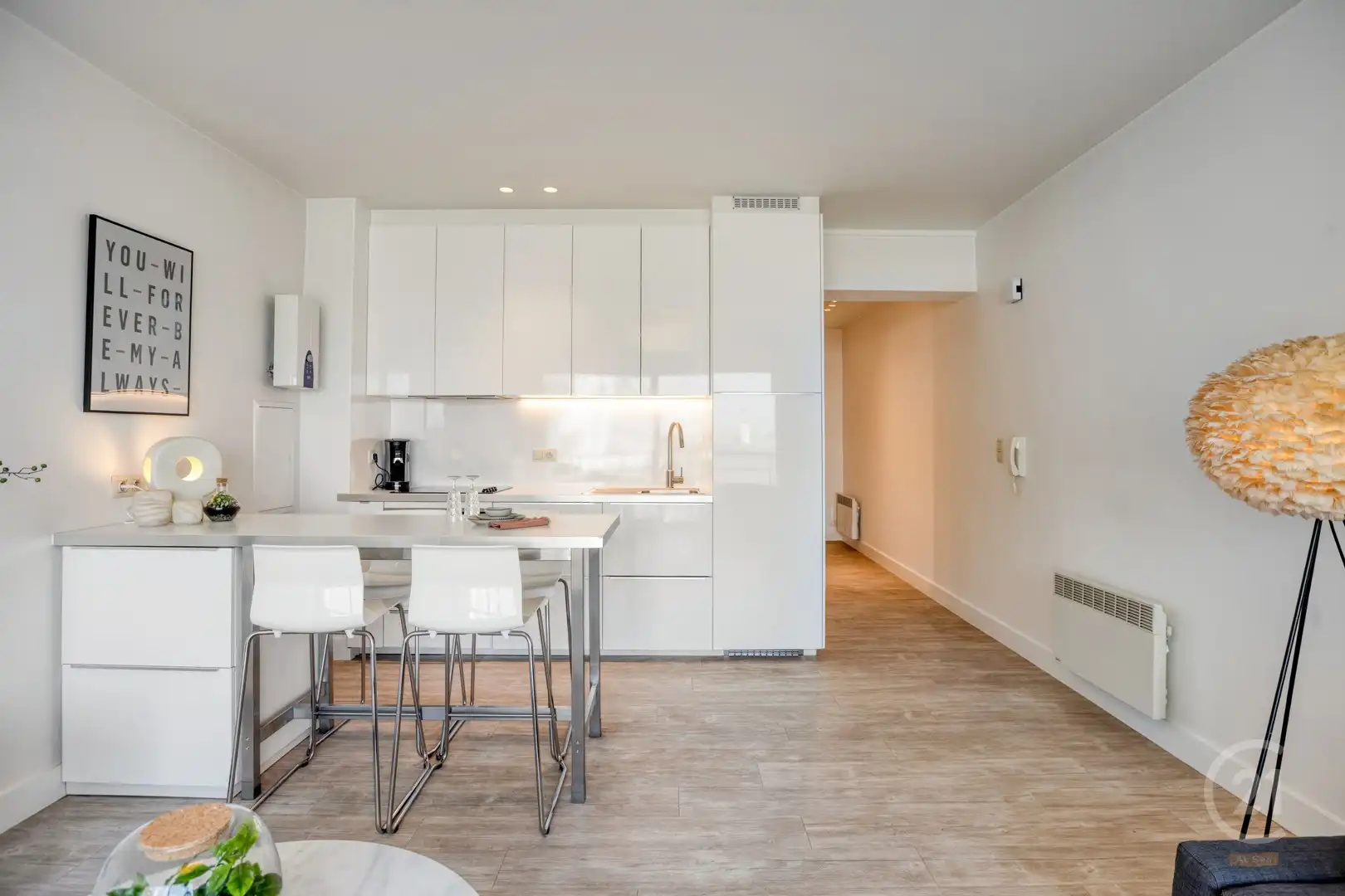 Instapklaar appartement met zijdelings zeezicht op toplocatie in Middelkerke foto 5