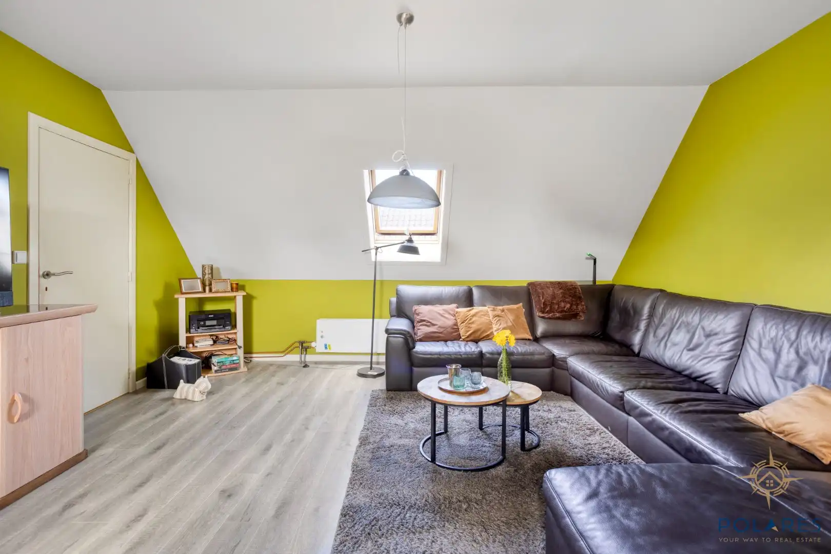 Goed gelegen taverne met woonst en grote parking foto 21