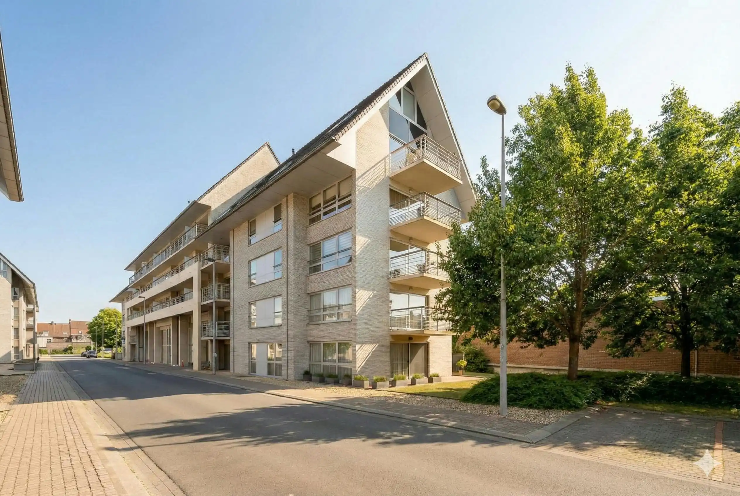 Stijlvol duplex appartement te koop aan de Kleine Bassin foto {{pictureIndex}}