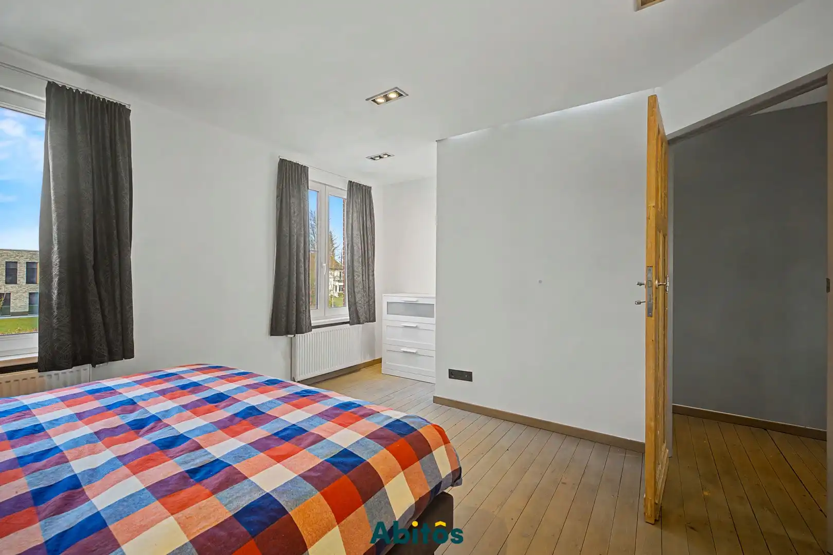 Instapklare woning met drie slaapkamers en leuke tuin foto 16