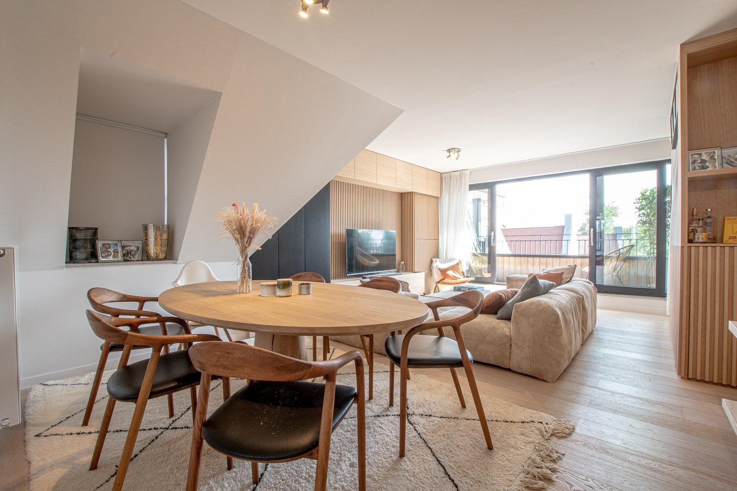 Prachtig récent appartement met 2 slaapkamers en magnifieke terrassen over het meer in duinenwater (mog. tot aankoop van een inpandige auto-staanplaats)  foto 3