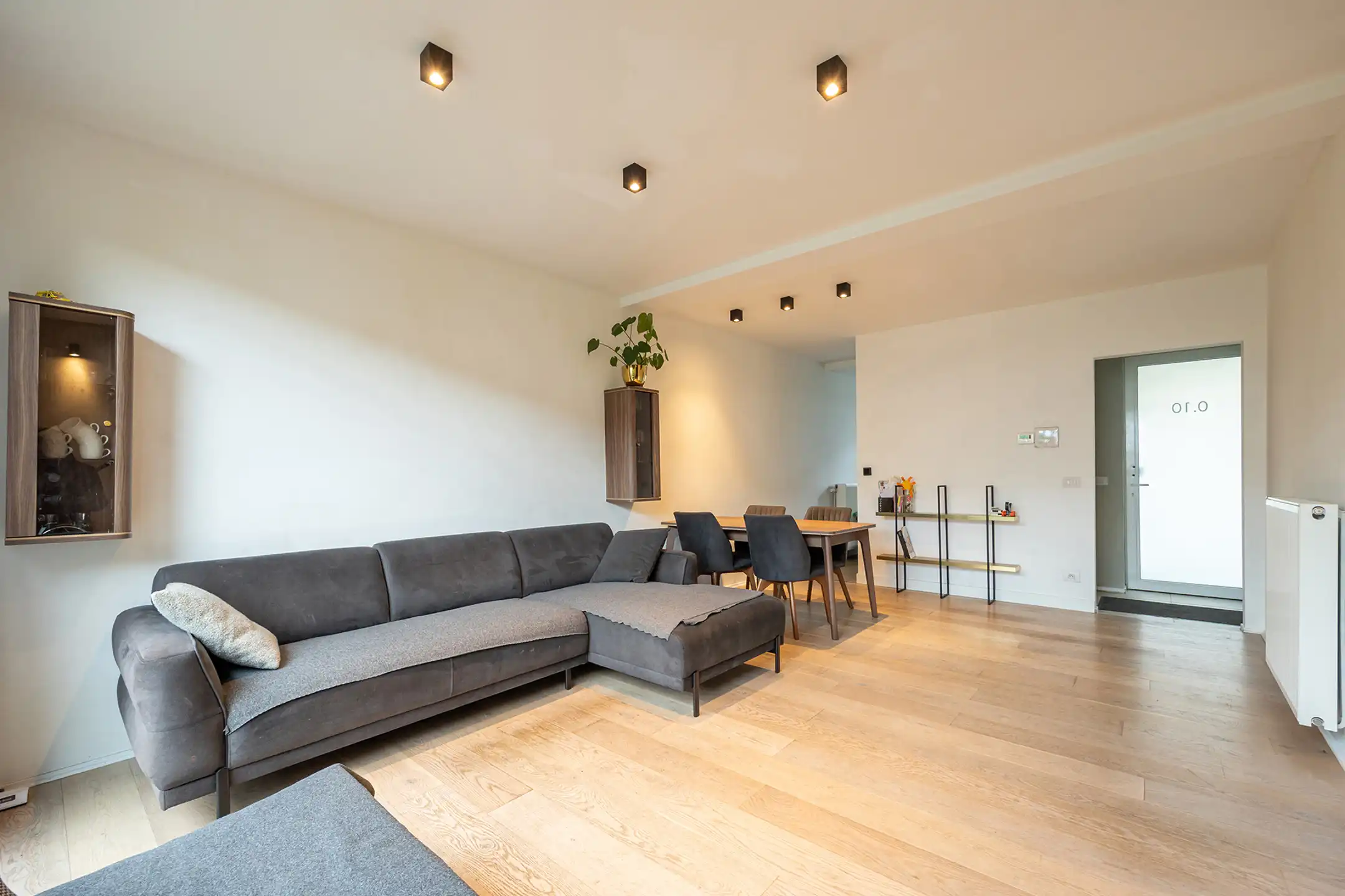 Gezinswoning met tuin in Melrose Park foto 4