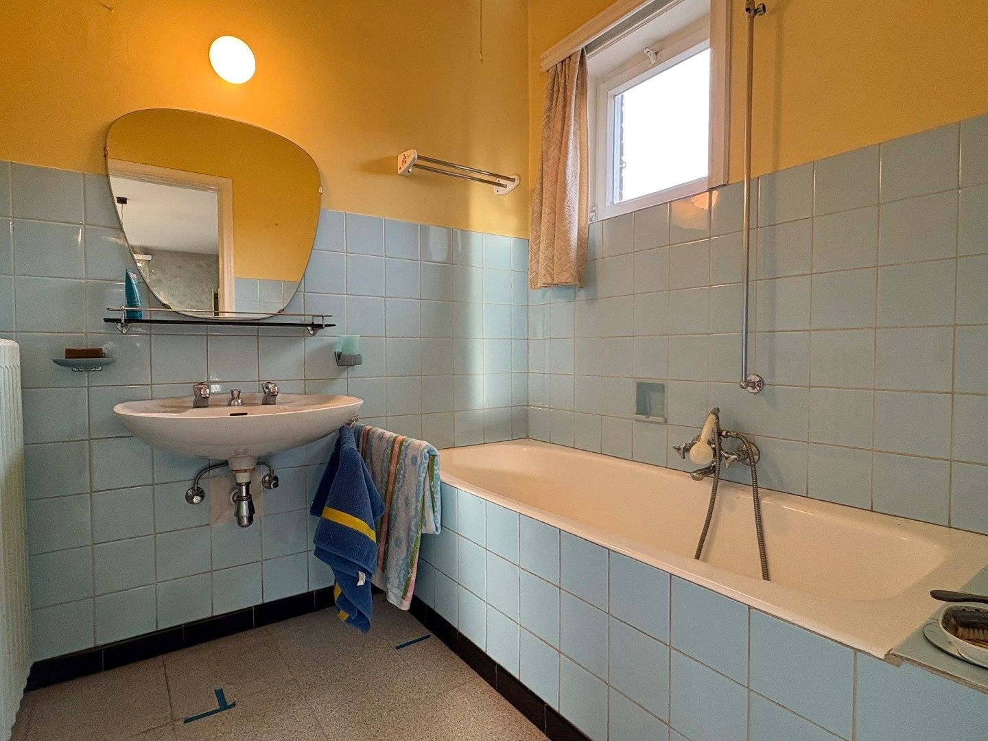 Alleenstaande woning te koop in Ooigem met 4 slaapkamers, een perceel van 1244m² en een vrijstaande grote garage foto 9