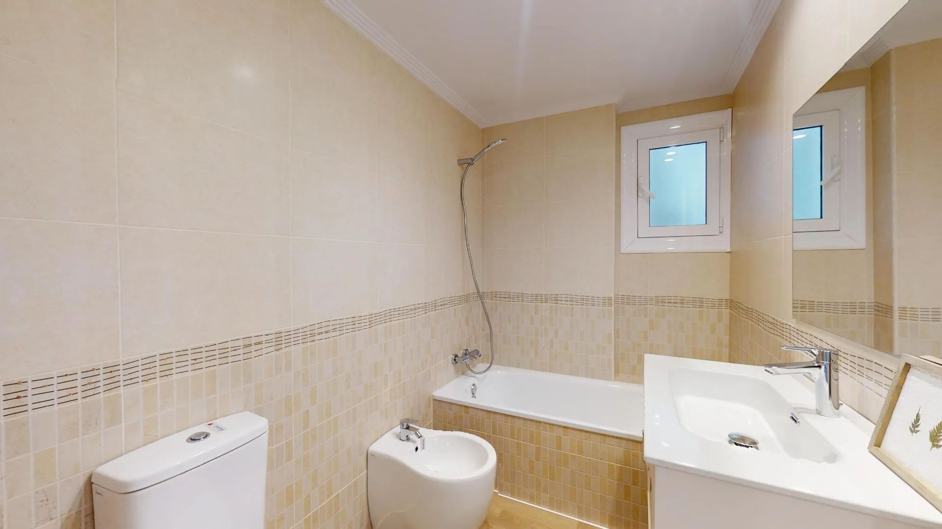 Modern wonen met uitzicht op natuur en comfort in het hart van San Miguel de Salinas foto 14