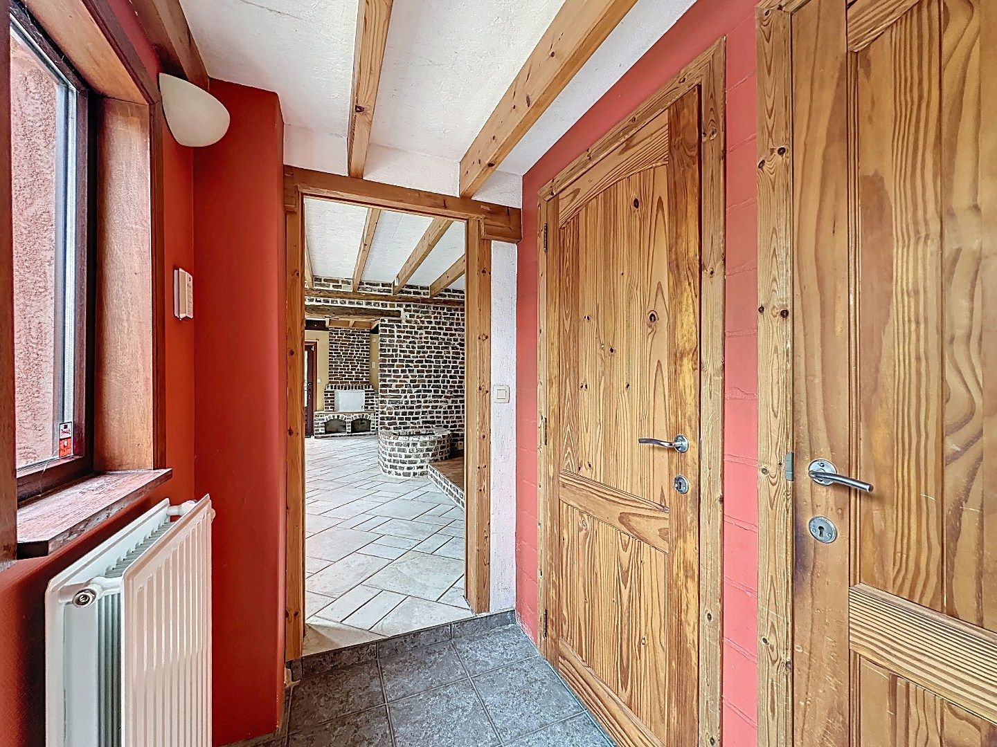 Vrijstaande woning met authentieke charme nabij centrum Testelt. foto 2