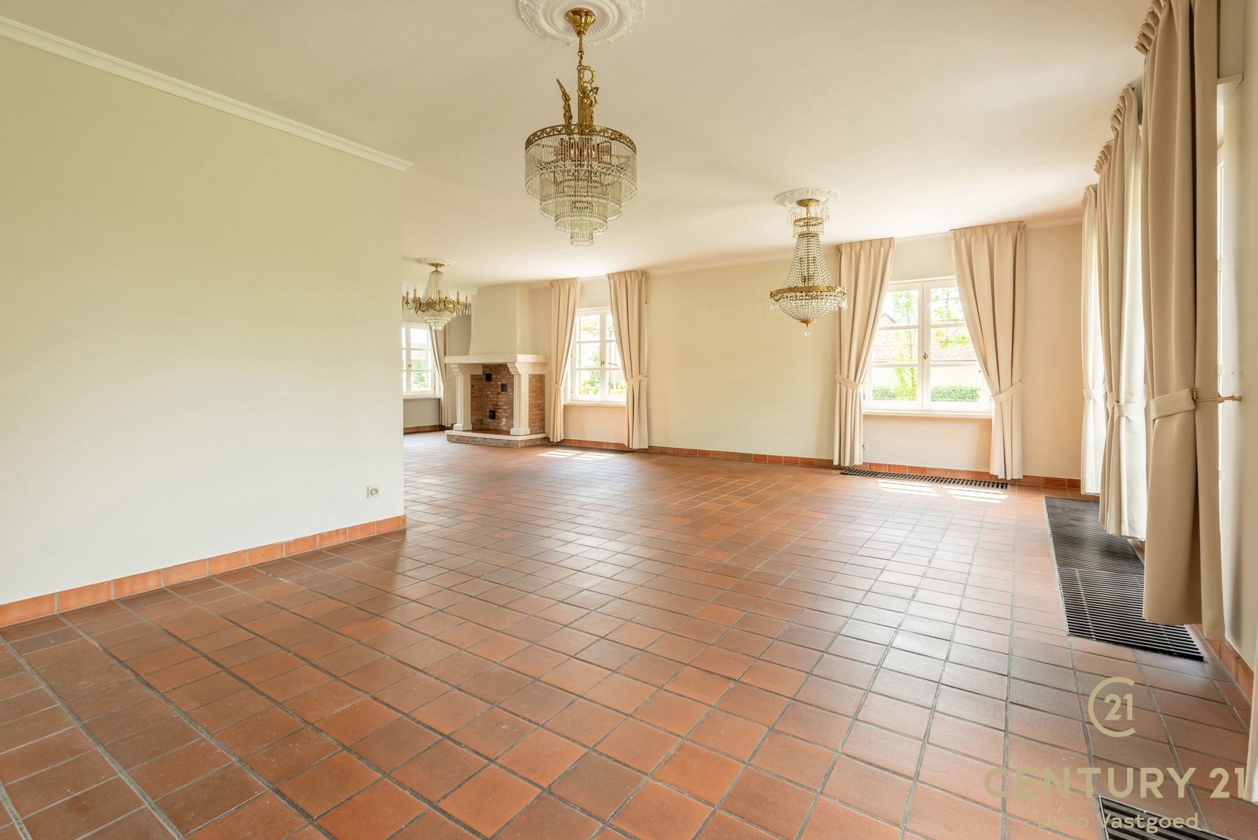 Statige goed onderhouden manoir villa met fraaie tuin   foto 8