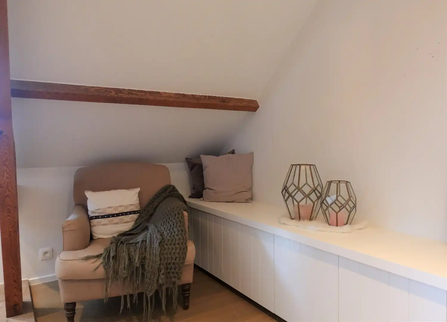 Prachtige karaktervolle villa op groot perceel nabij invalswegen foto 18