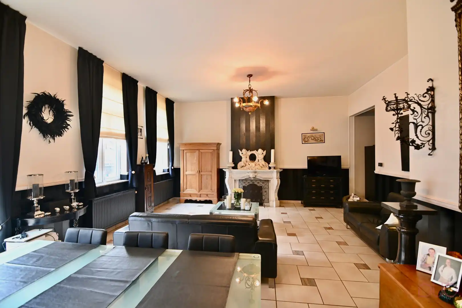 Groot handelspand met aparte ingang, bovenliggende woning en inpandige garage foto 15