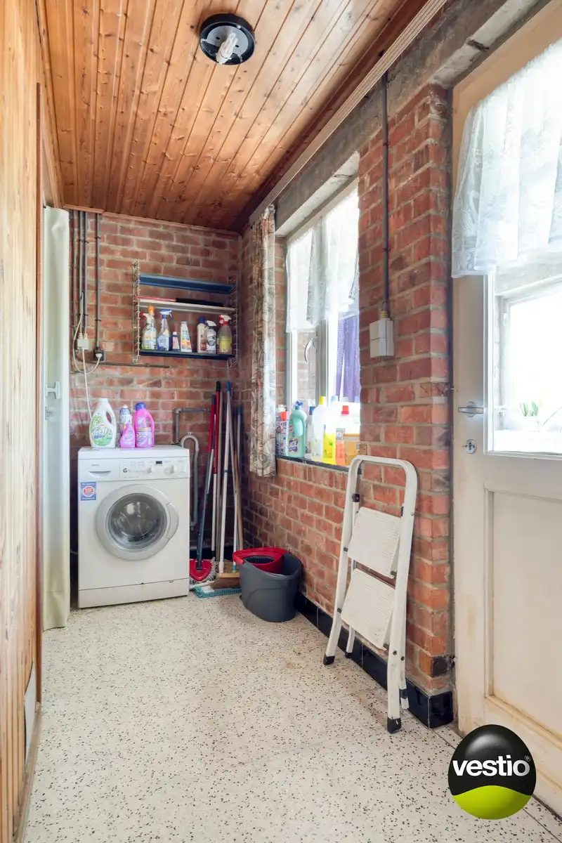 Te renoveren, charmante half open bebouwing met garage in de Banneuxwijk foto 11