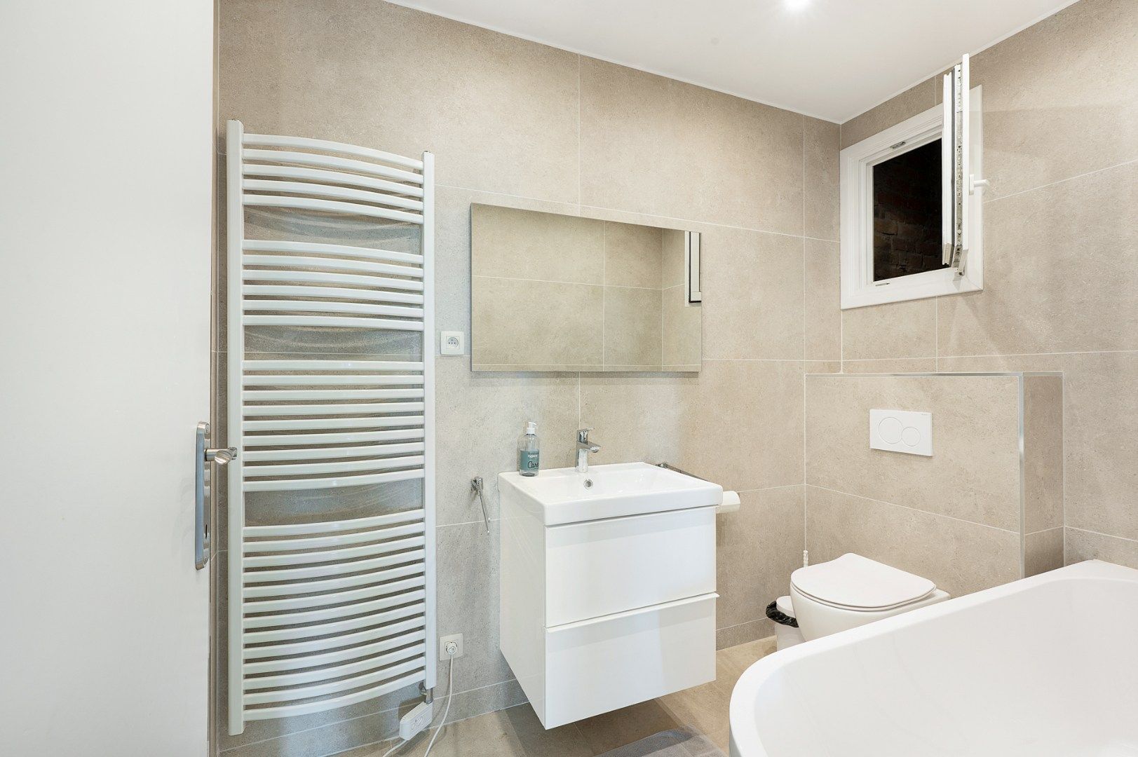 Uniek hoekappartement met 5 slaapkamers en schitterend uitzicht in Duinbergen foto 12