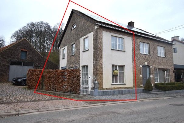 Woning met 2 slaapkamers, terras en autostaanplaats foto {{pictureIndex}}