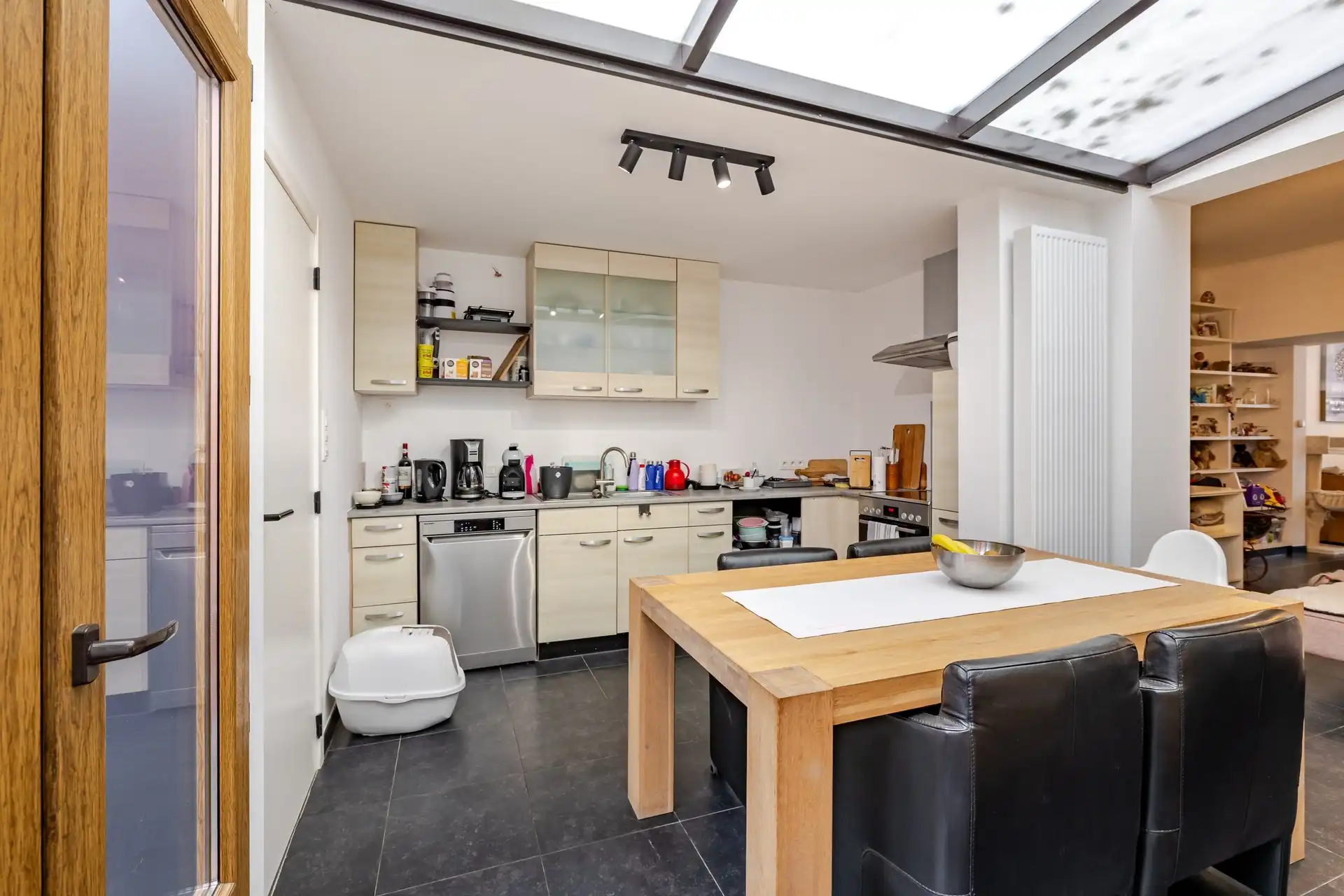 Instapklare woning op wandelafstand van het centrum en het Klein Parksken foto 9