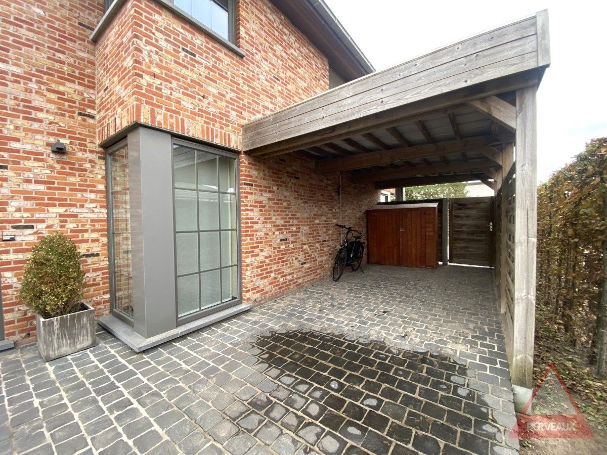 Moorslede – Instapklare woning met carport en tuin foto 21