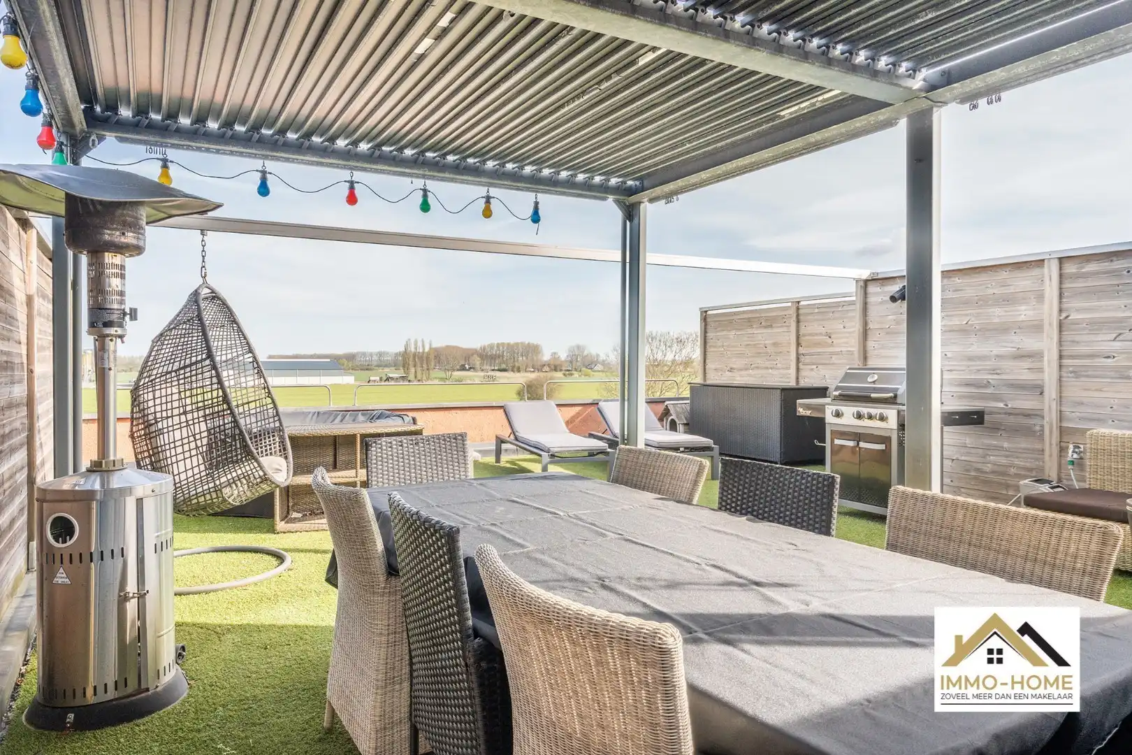 Ruime woning met prachtig uitzicht foto 22