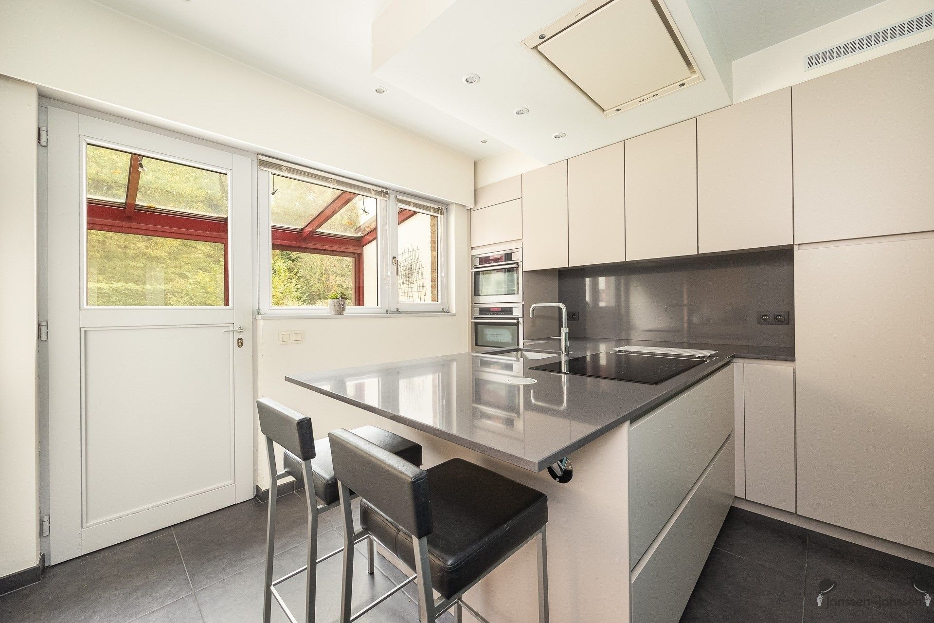 Charmant huis in rustige gewilde wijk foto 7