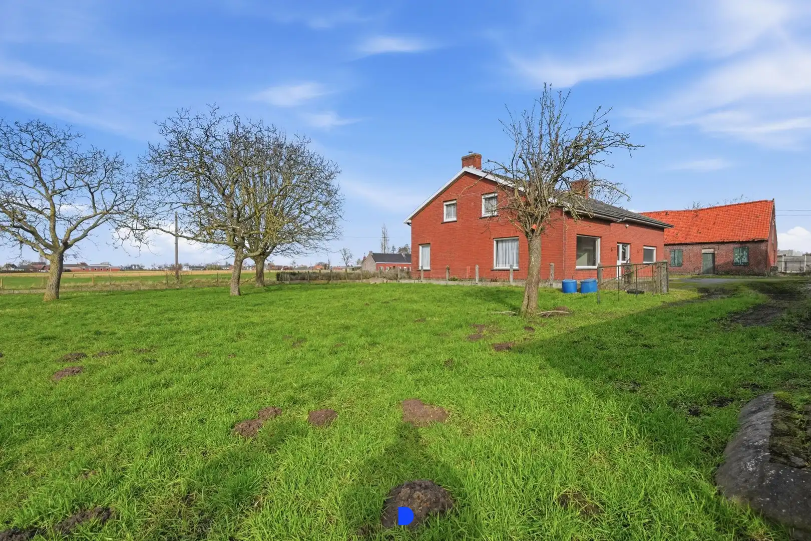 Hoeve met bijgebouwen en stallingen op 4.593m². foto 20