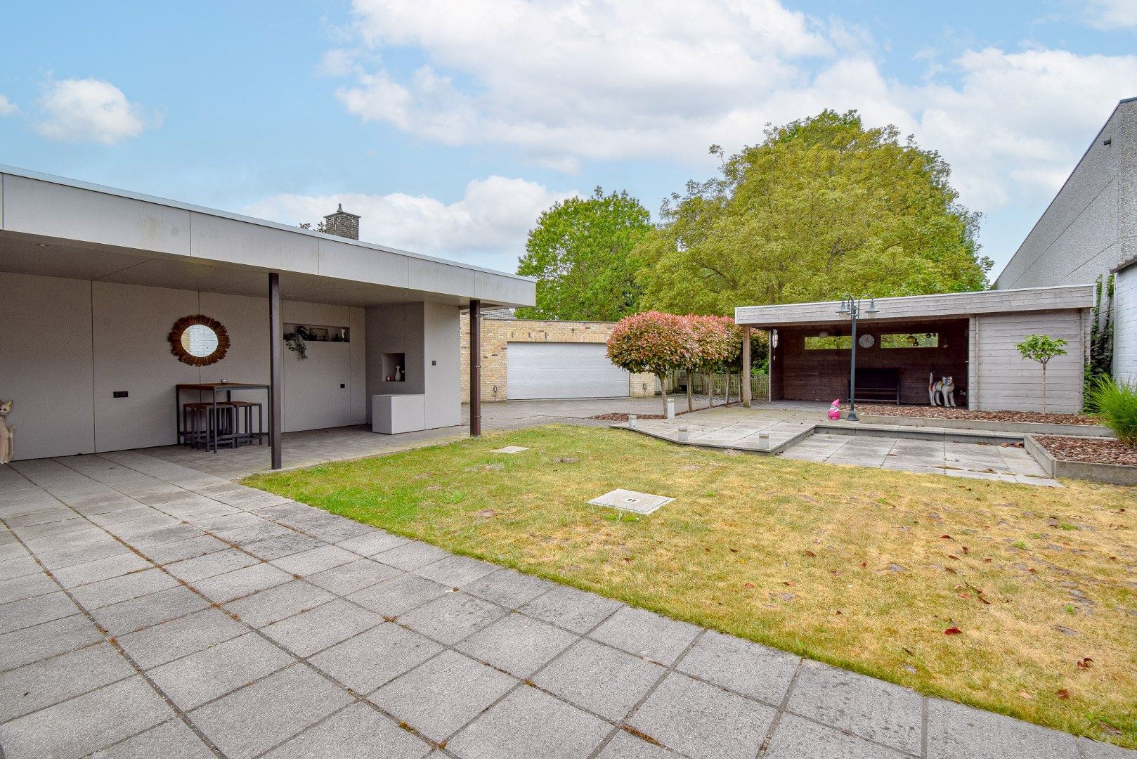 Verzorgde woning met 4 slaapkamers, garage en mooie tuin foto 8