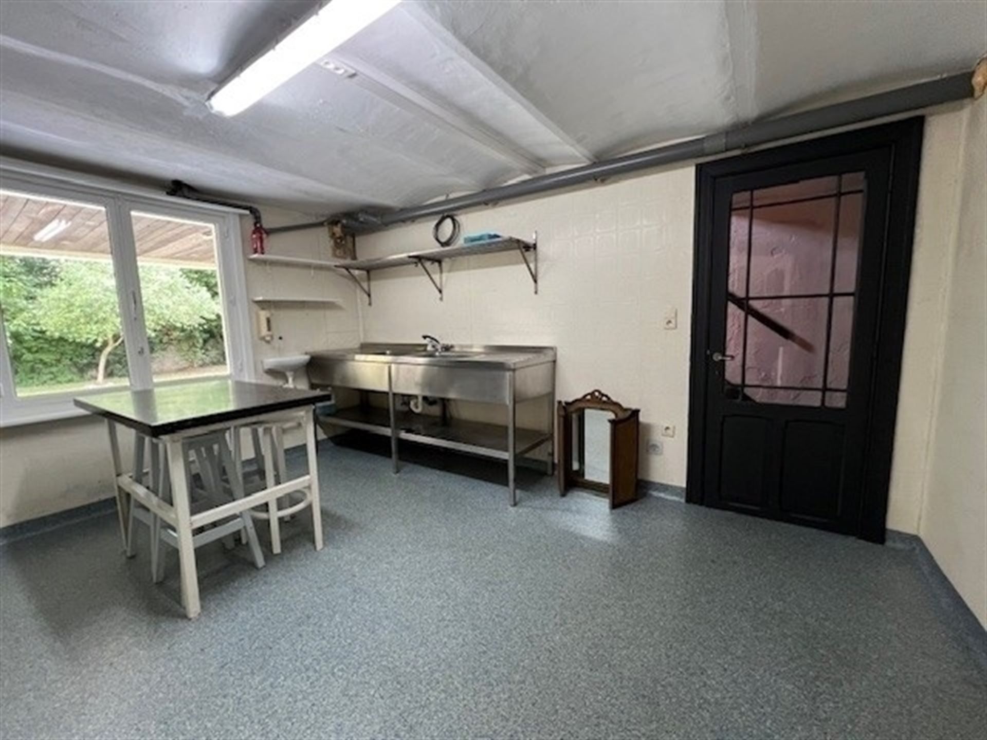 Karakterwoning met 5 slpks, autostaanplaats en grote tuin! foto 18