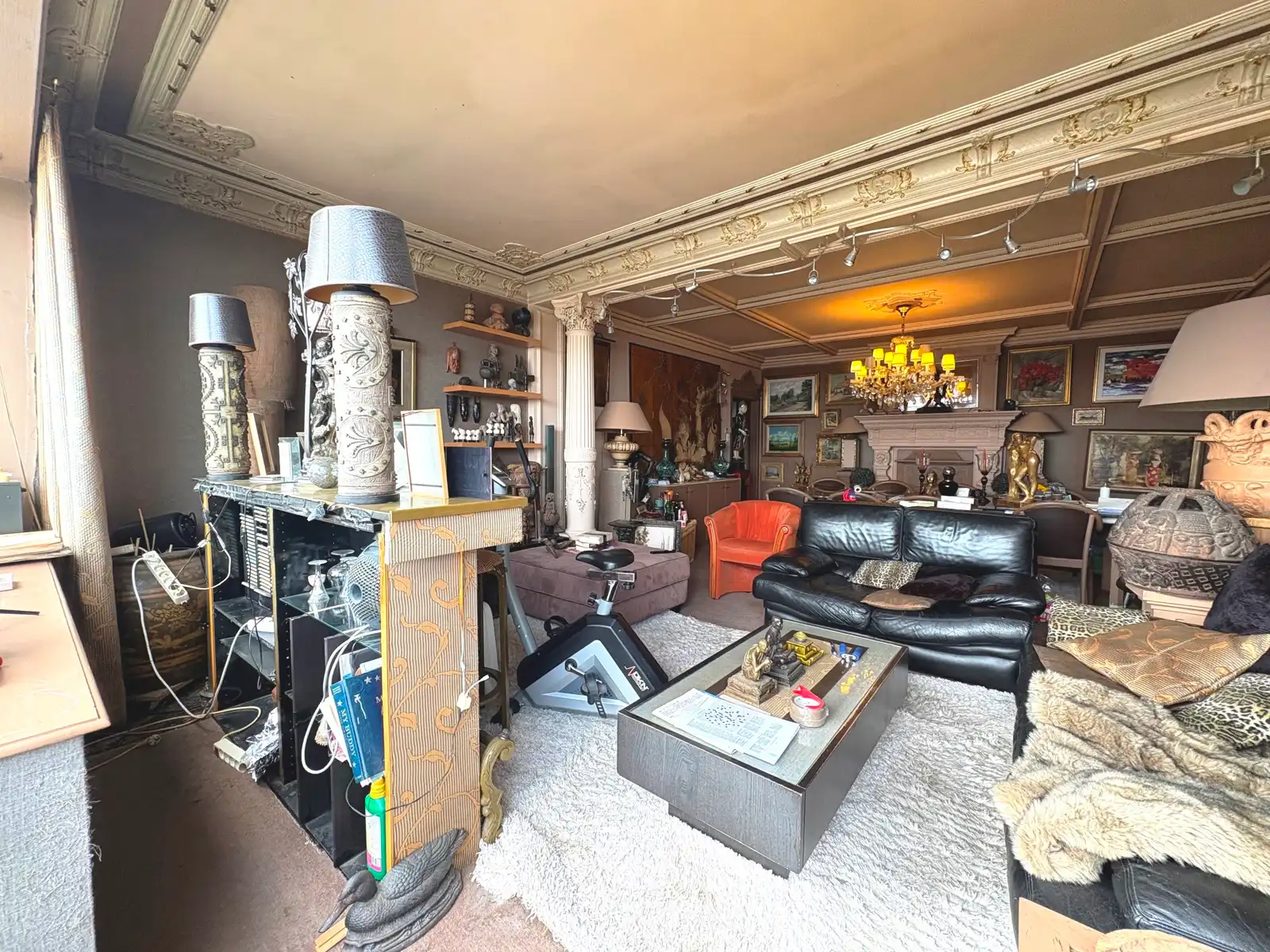 WSB-immo: Ruim, te renoveren appartement met 3 slaapkamers! foto 2