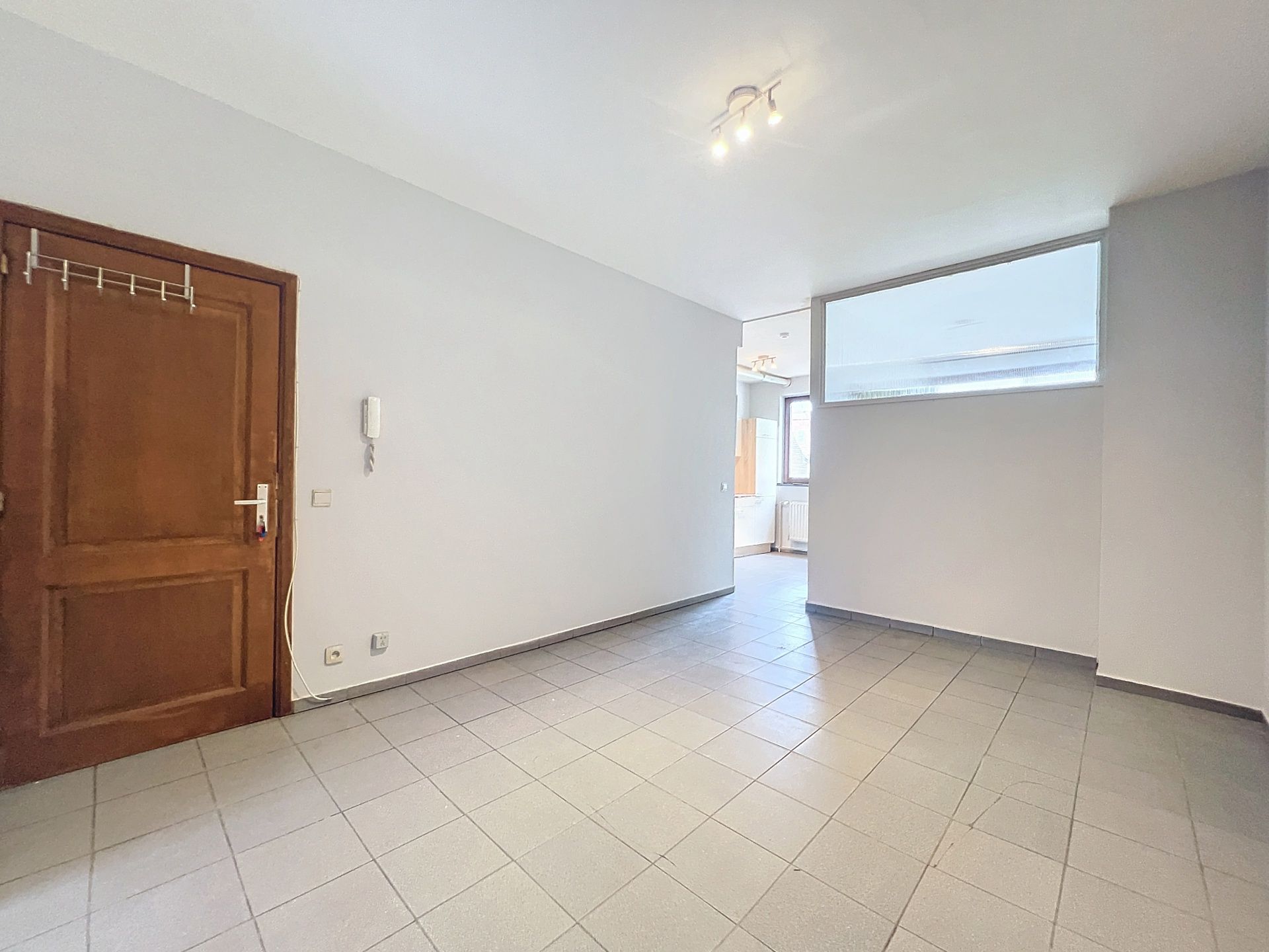 Mooi appartement met 1 slaapkamer + bureau foto 2