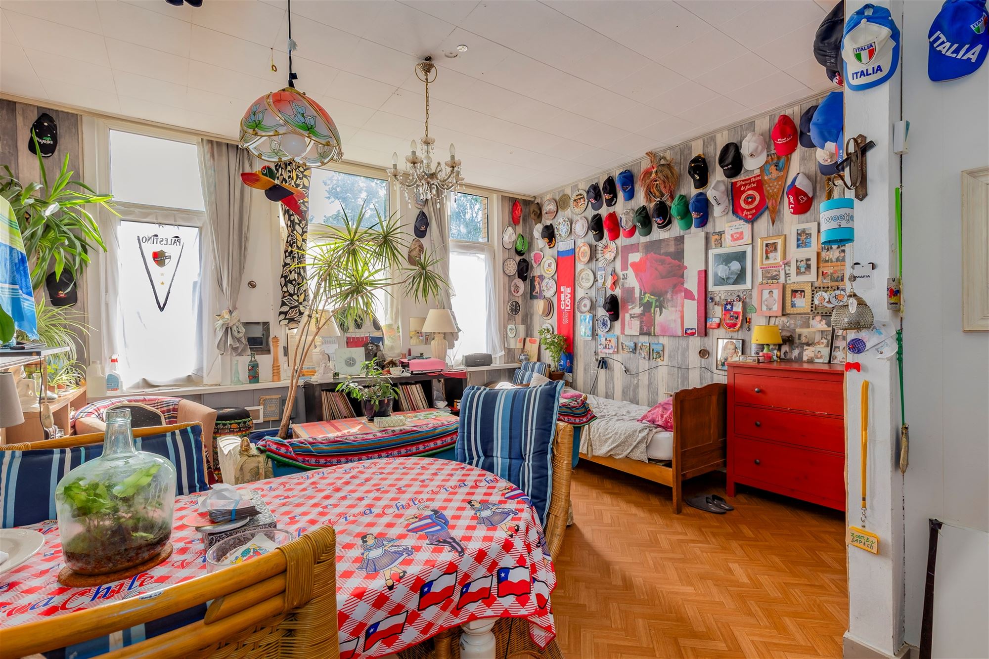 Woning ingedeeld in 3 verhuurde appartementen foto 5