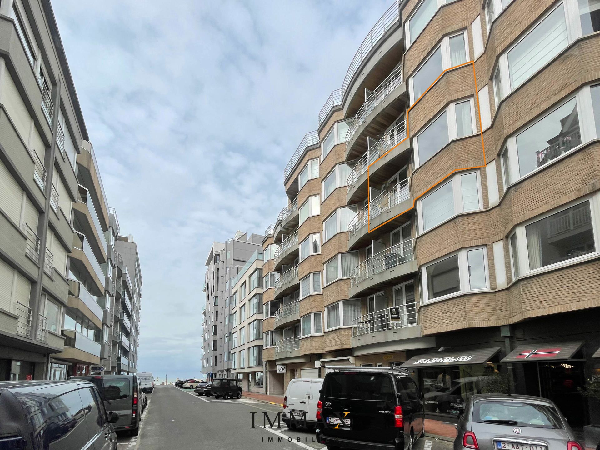 Luxueus gerenoveerd, zijdelings zeezicht appartement | Knokke foto 13