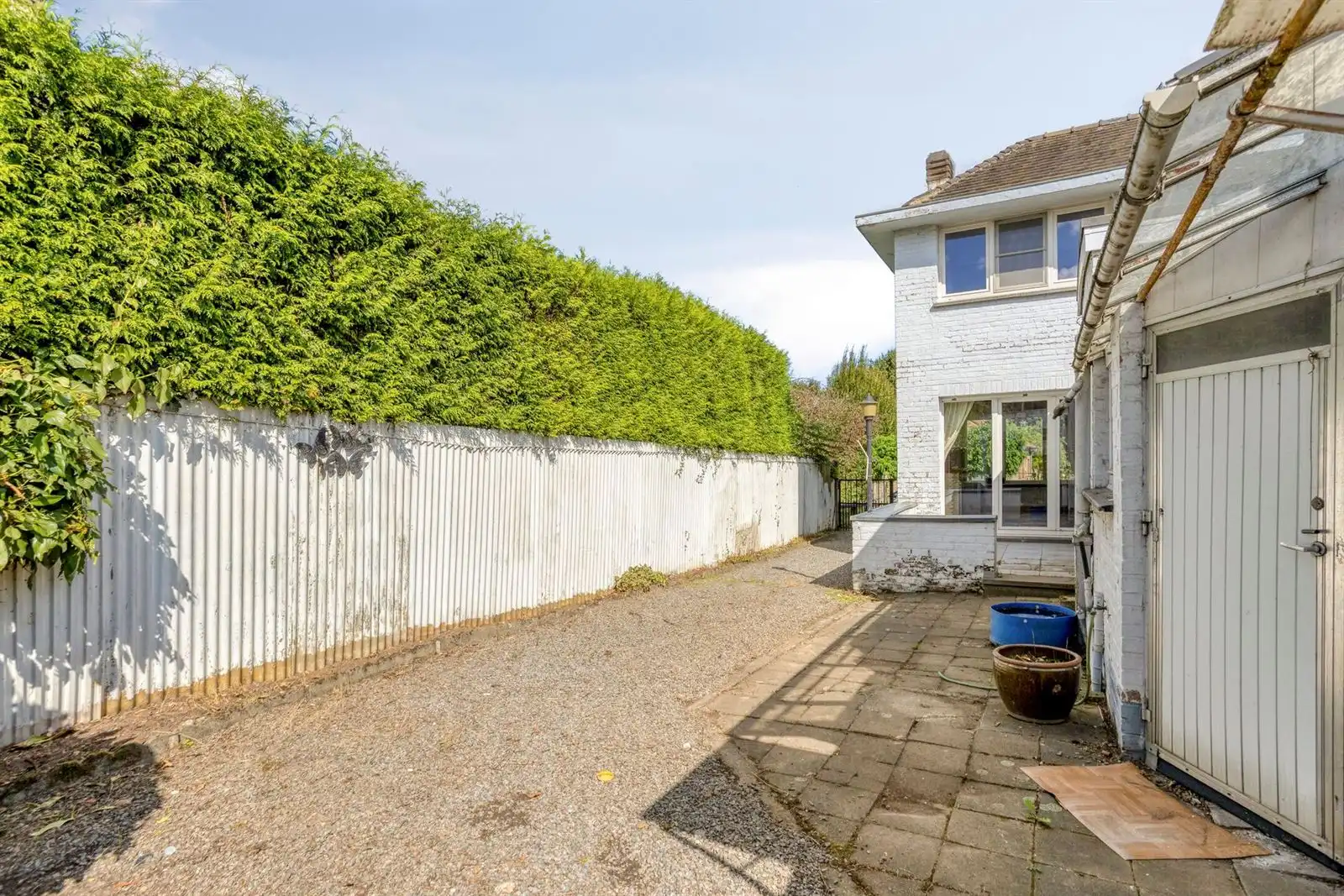 Drie-gevelwoning te Halle foto 7