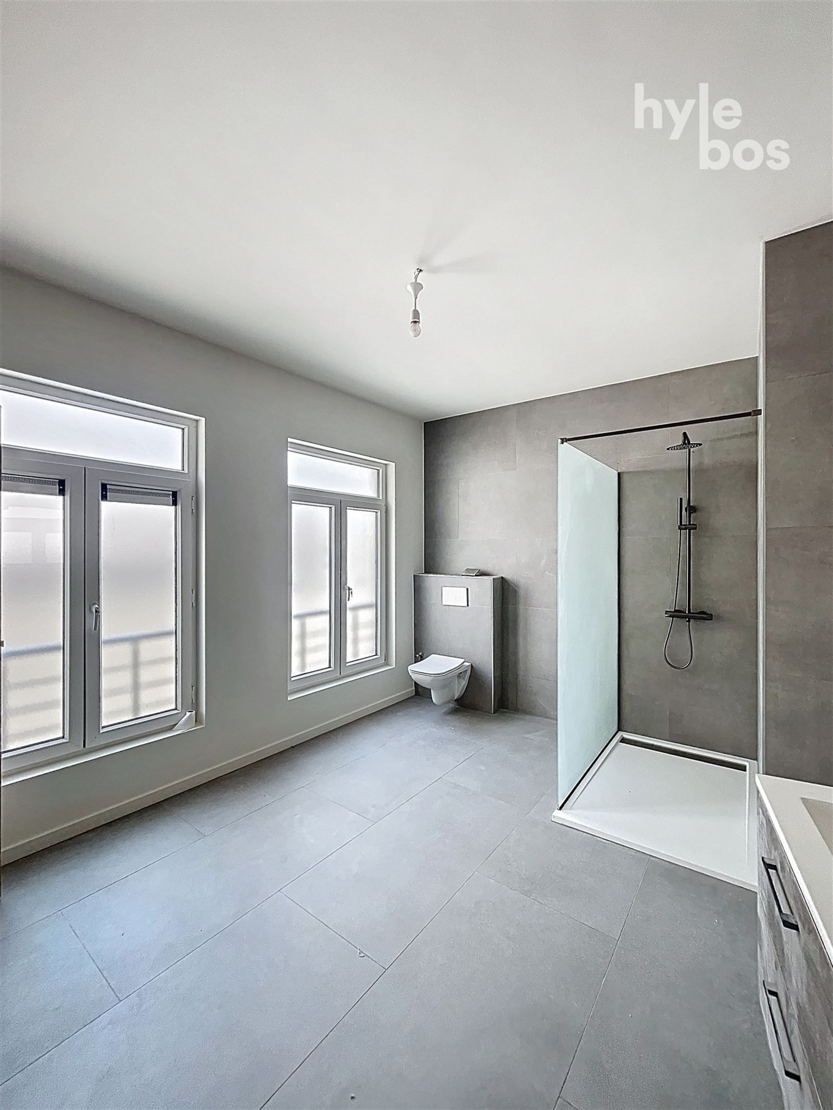 In stadscentrum gelegen, gerenoveerde woning met 3 slaapkamers foto 11