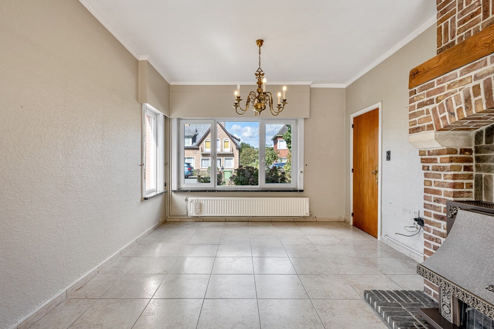 Halfopen charmante woning op toplocatie. foto 7