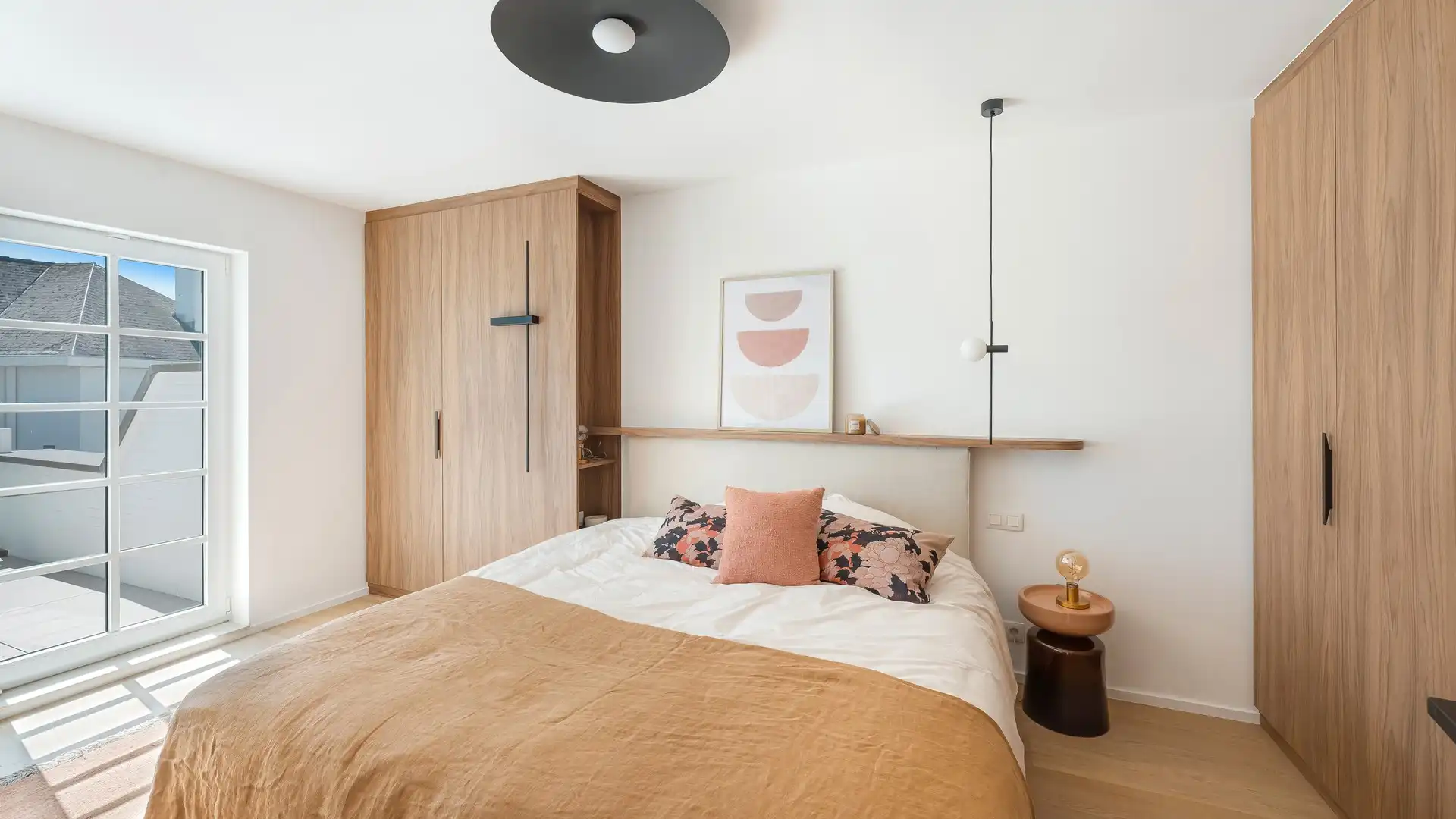 Exclusief gerenoveerde villa op een absolute toplocatie foto 28