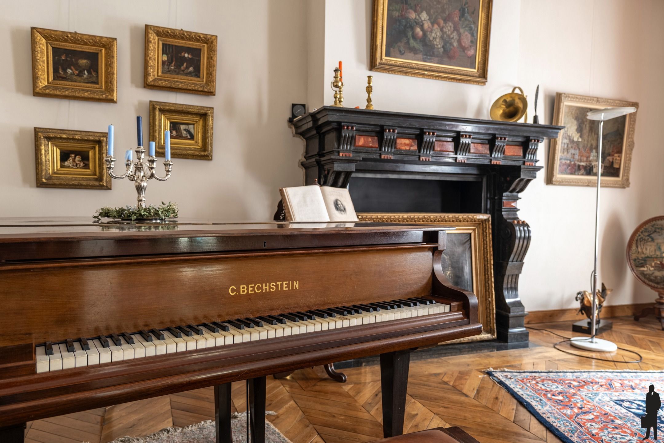 Statig herenhuis met 6 slks, 2 bdks, dubbele garage  foto 5