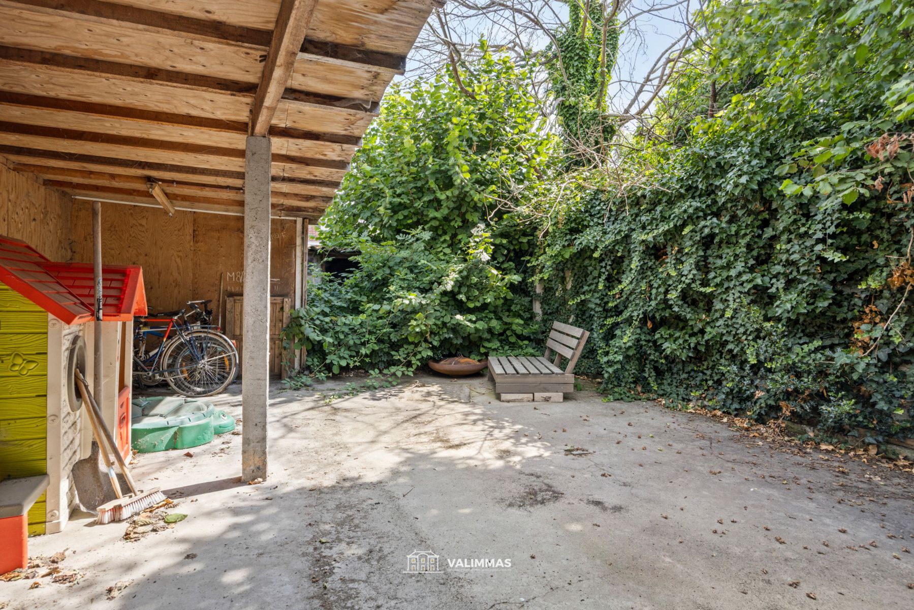 Ruime, instapklare handelswoning mt groot duplex-appartement foto 12