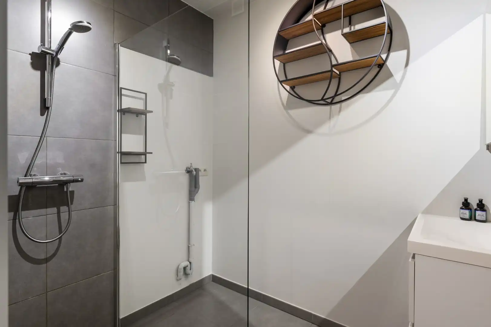 Instapklaar GLV-appartement met zonnige privétuin foto 12
