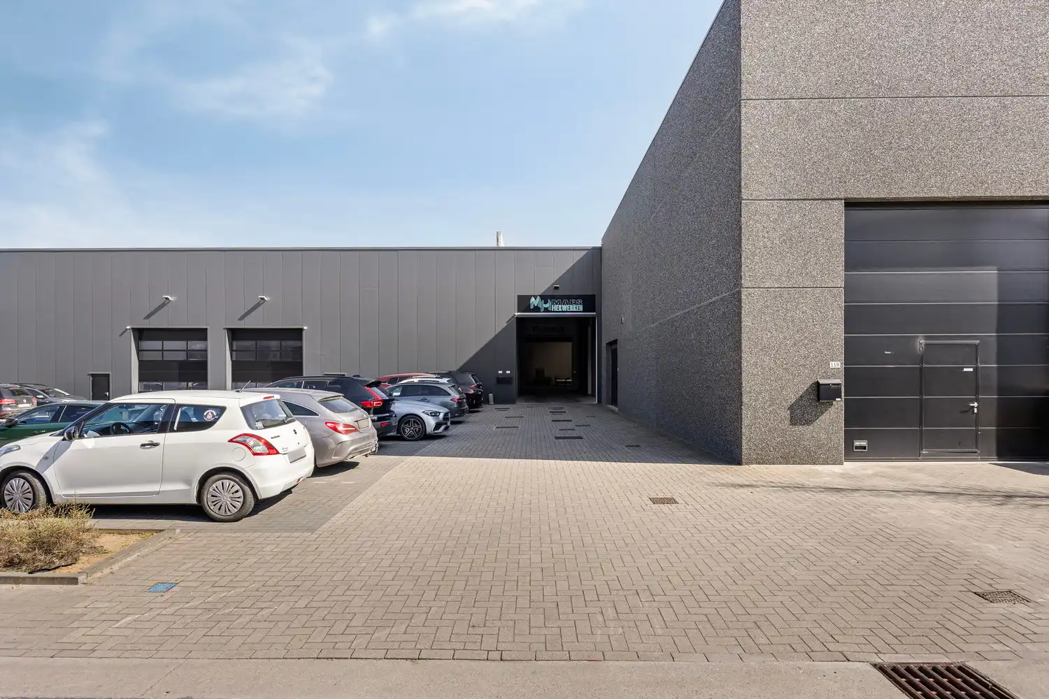 DUURZAME BEDRIJFSUNIT MET SHOWROOM foto 10