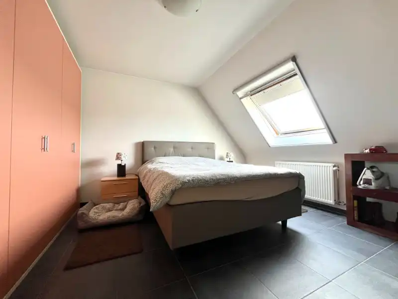 PRACHTIG INSTAPKLAAR APPARTEMENT MET RUIM ZONNIG TERRAS foto 6