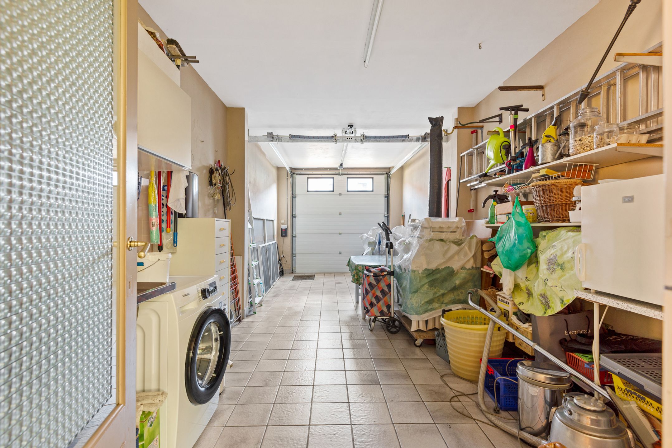Mooie woning met appartement op toplocatie - mooie tuin foto 8