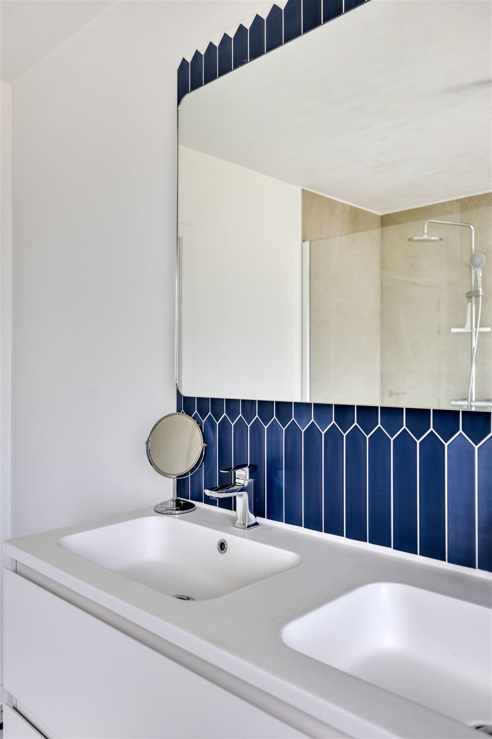 TE KOOP : Gerenoveerde eengezinswoning met 3 slaapkamers! foto 20